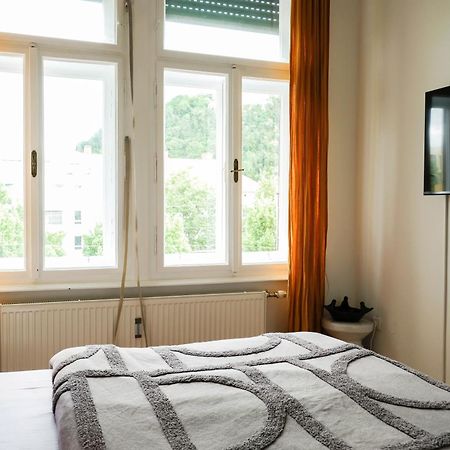 Stilvolles Apartment Im Zentrum - Free Parking Graz Exterior photo