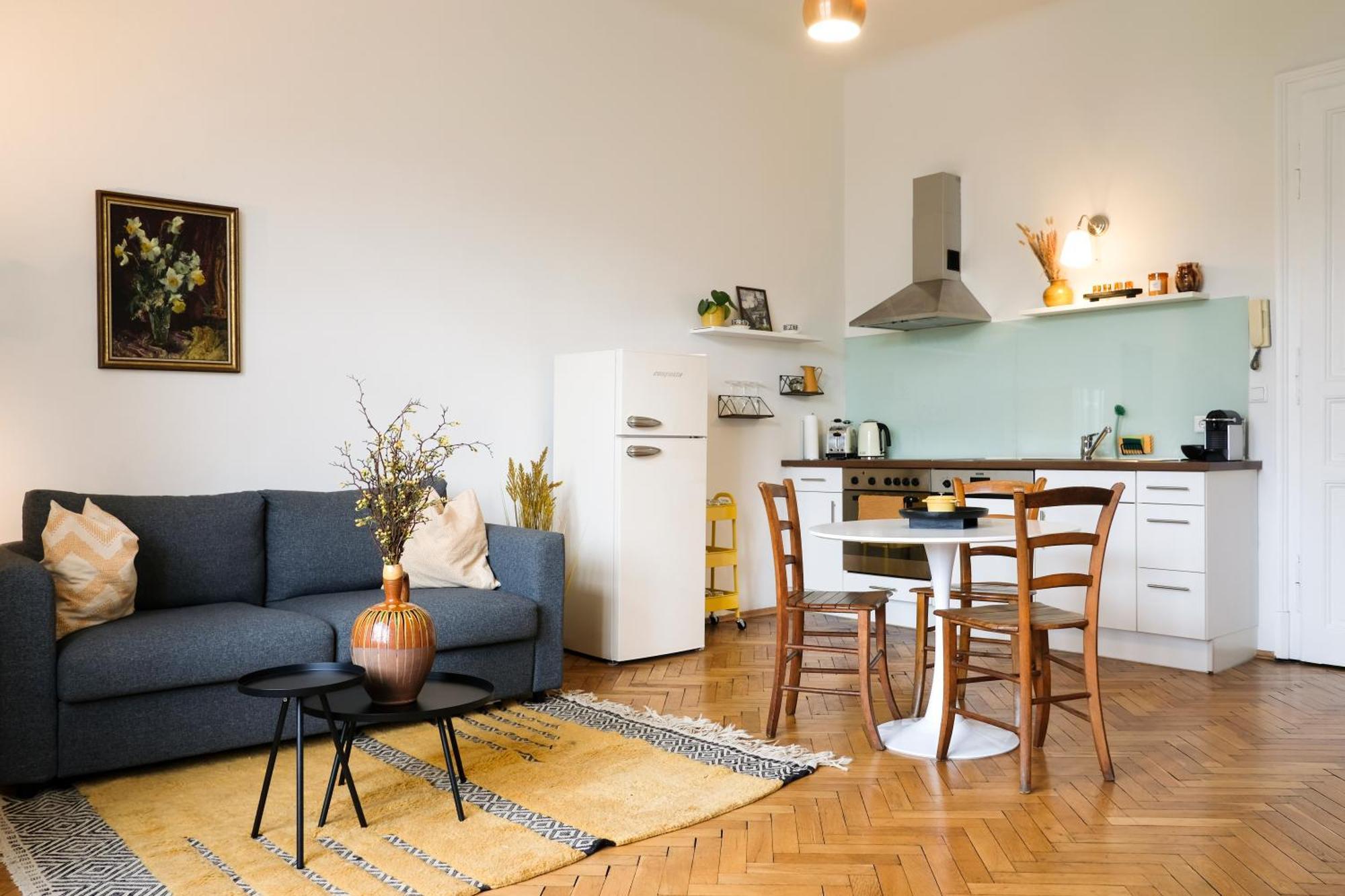 Stilvolles Apartment Im Zentrum - Free Parking Graz Exterior photo